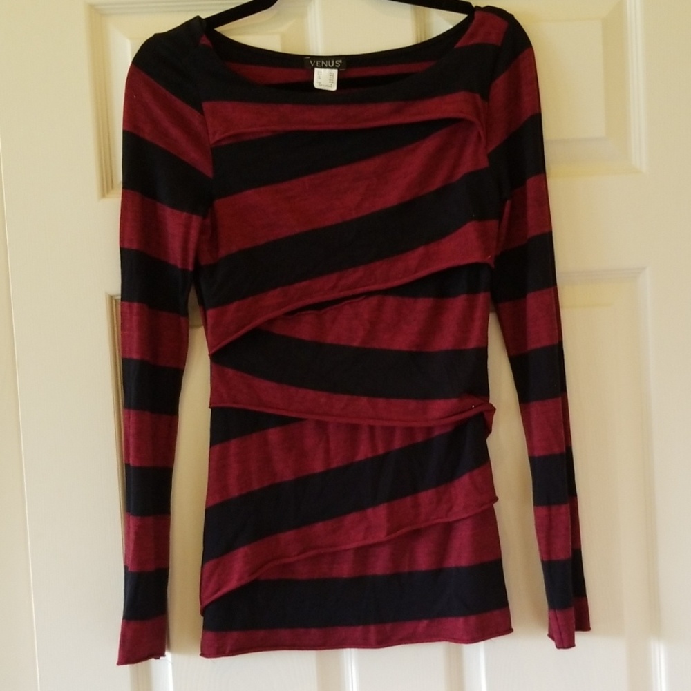 Maroon Long sleeve top